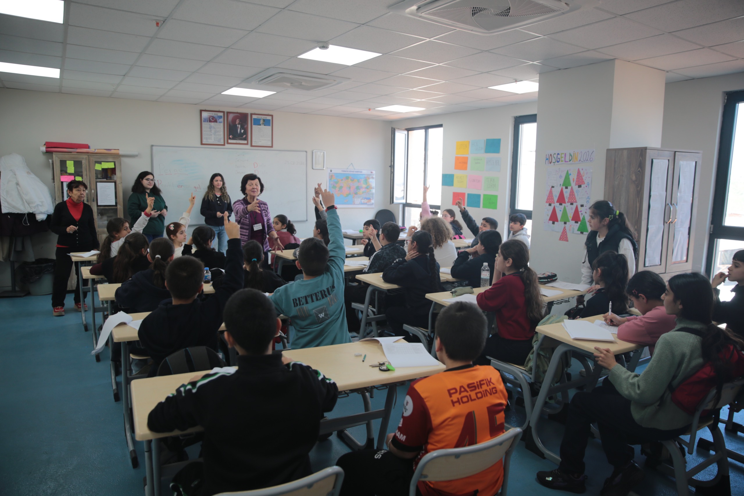 Konak Belediyesi, ÇYDD iş birliğiyle yürüttüğü Pozitif Ergen Gelişimi Müdahale