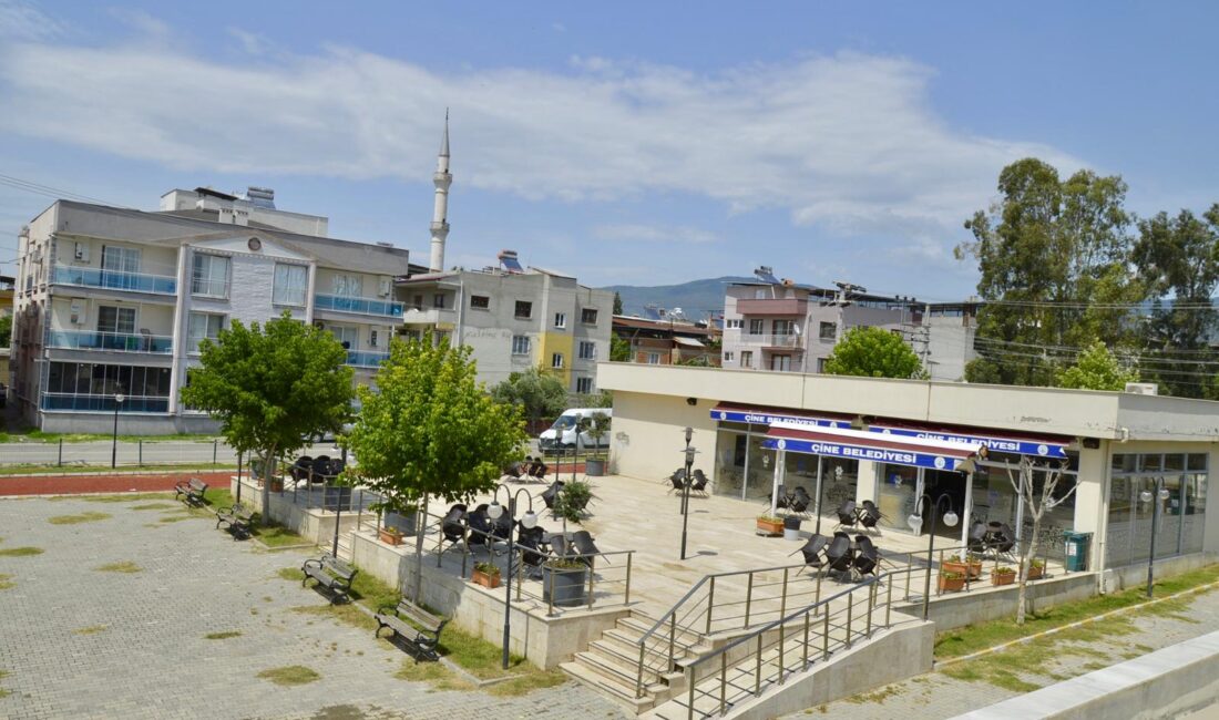 Aydın Büyükşehir Belediyesi’nin Enver Salih Dinçer Havuzlu Sosyal Tesisleri’ni geri