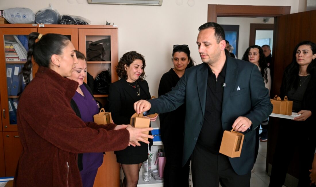 Bornova Belediye Başkanı Ömer Eşki, 14 Mart Tıp Bayramı kapsamında