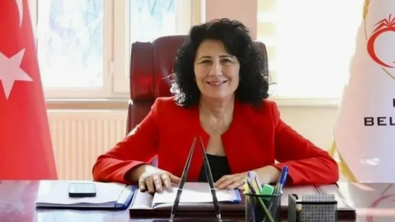 Kınık Belediye Başkanı Sema Bodur, kendisini taciz ettiği iddiasıyla Bakırçay