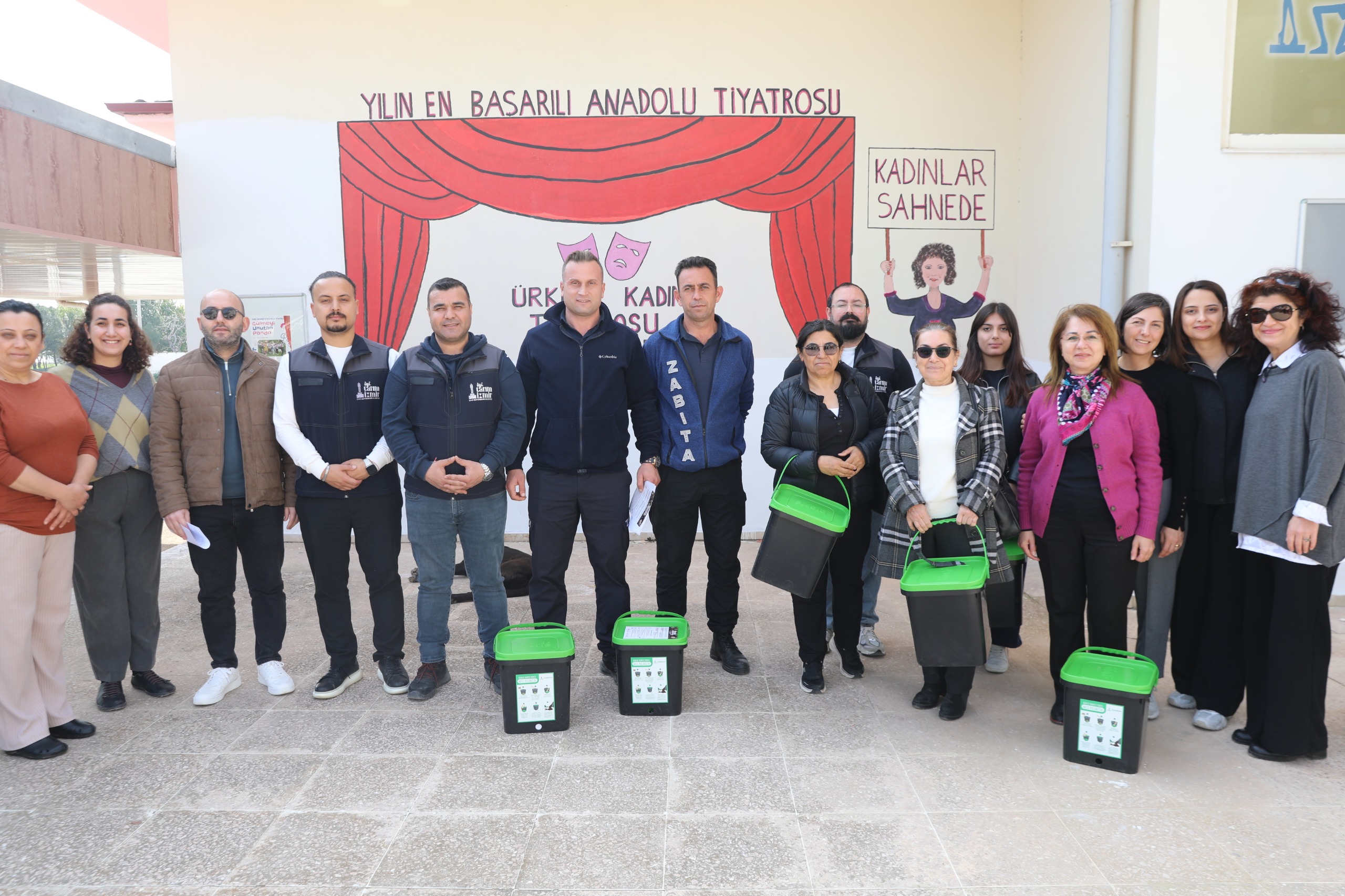 Seferihisar Belediyesi ve İzmir Büyükşehir Belediyesi iş birliğiyle düzenlenen kompost