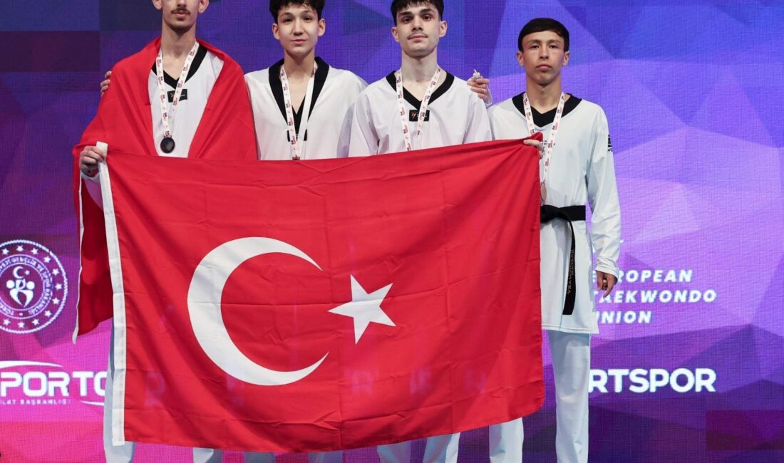 İzmir Büyükşehir Belediyesi Spor Kulübü sporcuları, Türkiye Açık Taekwondo Turnuvası’nda