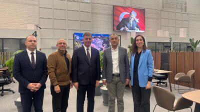 İzmir Büyükşehir Belediyesi, Zübeyde Hanım Stadyumu’nun yapımı için düğmeye bastı.