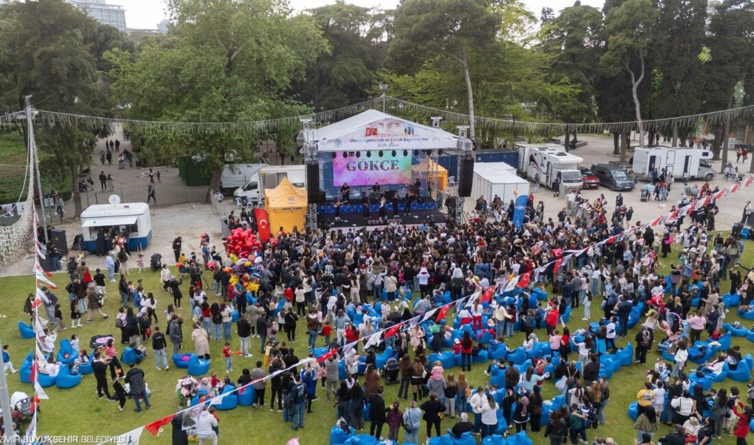 İzmir Büyükşehir Belediyesi’nin Kültürpark’ta düzenlediği 23 Nisan etkinlikleri, gün boyu