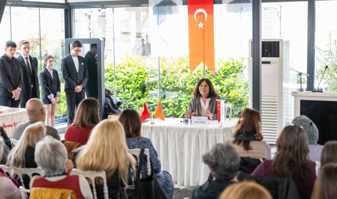 Türk edebiyatının usta kalemi Latife Tekin, Bornova Belediyesi’nin düzenlediği söyleşi