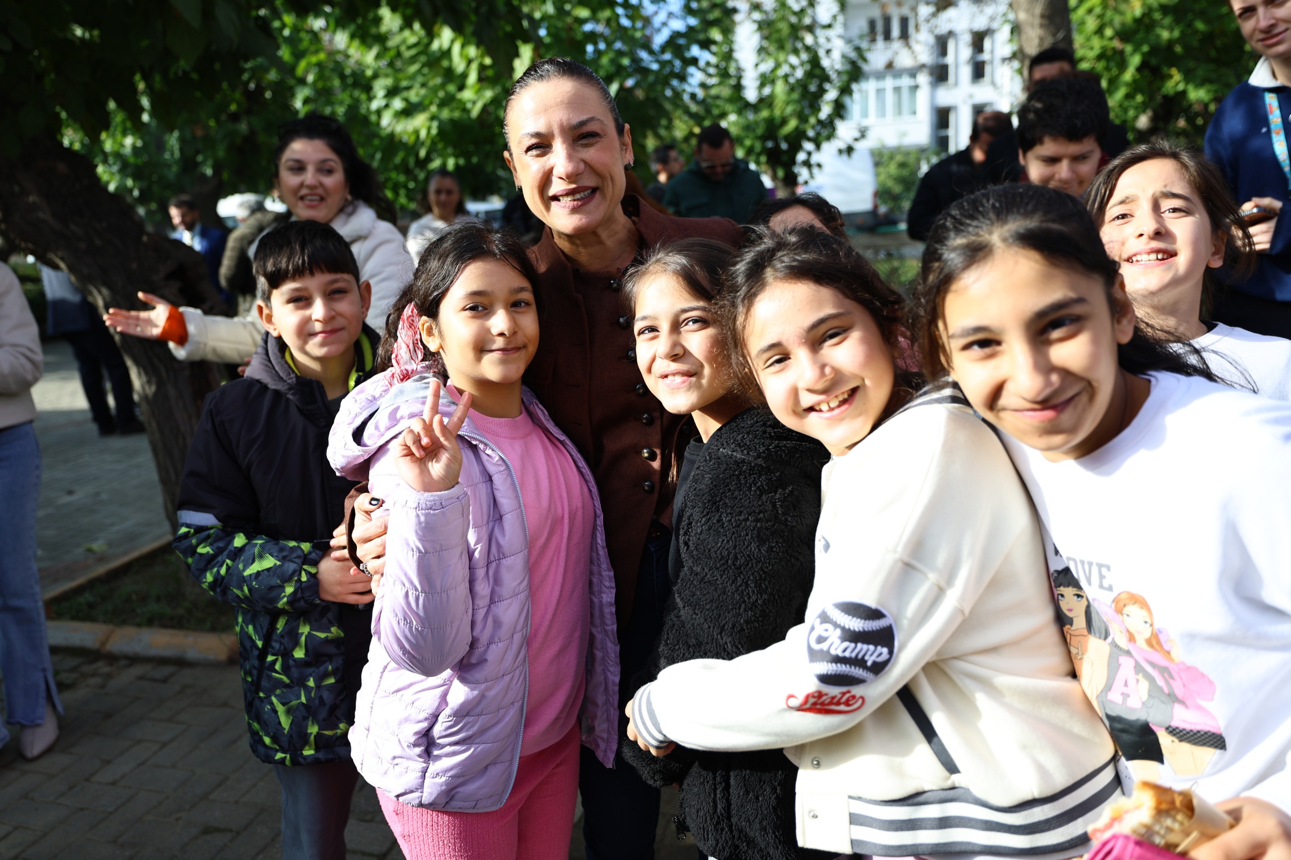 Efes Selçuk Belediyesi, 23 Nisan’ı “Çocuklar Özgürdür, Sokak Oyunlarıyla Büyür”