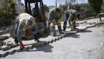 Kuşadası Belediyesi, turizm sezonu öncesi kent genelinde başlattığı bakım ve