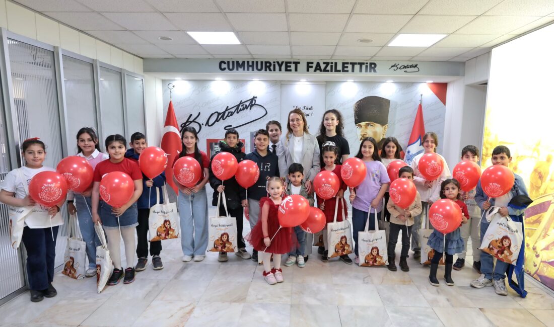 Konak Belediye Başkanı Nilüfer Çınarlı Mutlu, 23 Nisan’da makam koltuğunu