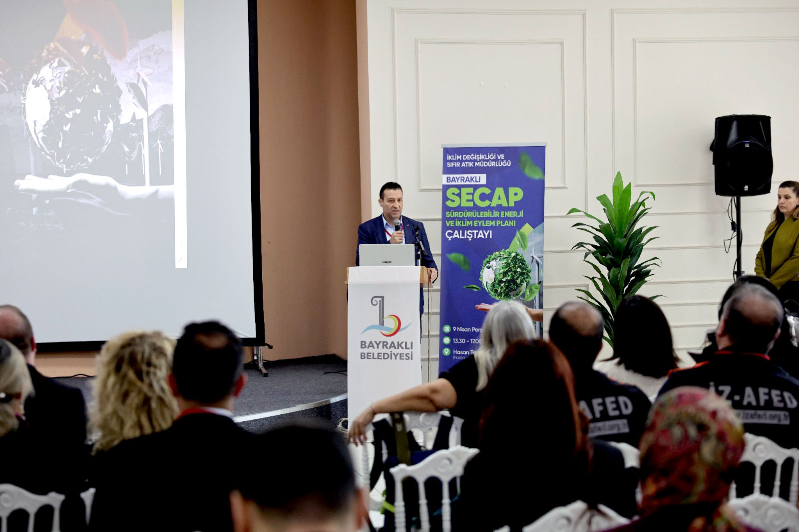 Bayraklı Belediyesi’nin ev sahipliğinde düzenlenen SECAP çalıştayında, iklim değişikliğiyle mücadele
