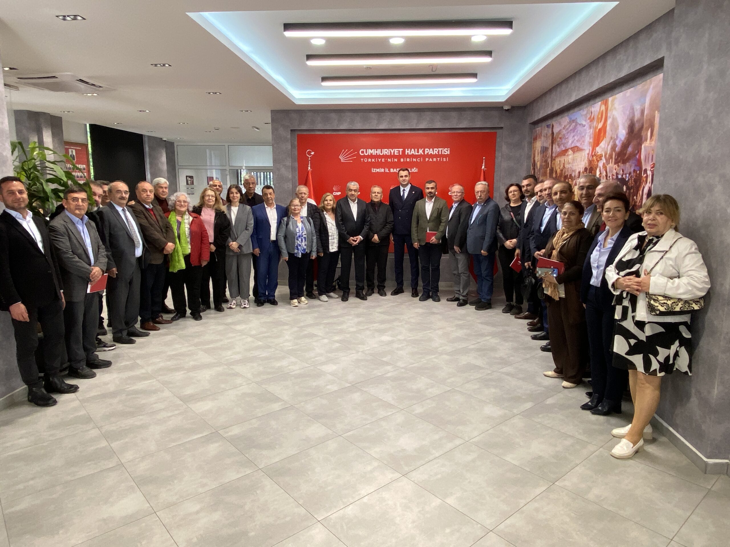 CHP İzmir İl Başkanı Çağatay Güç, partide geçmiş dönemlerde önemli