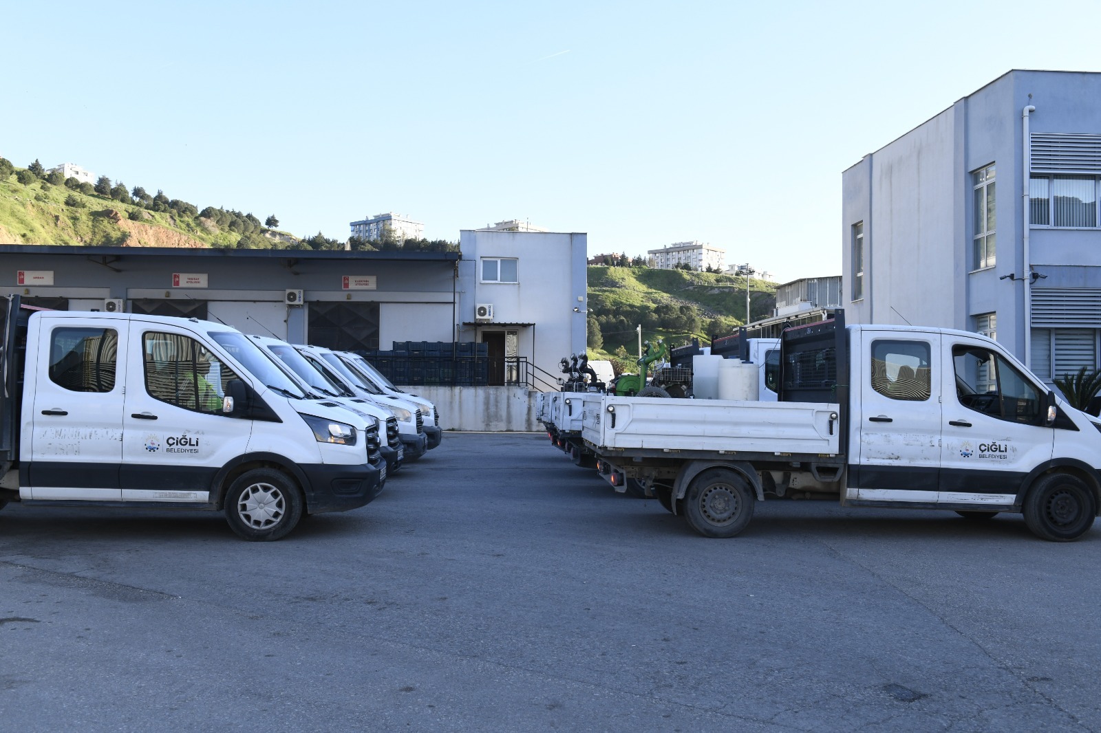 Çiğli Belediyesi, yaz ayları öncesinde sivrisinek ve zararlı haşerelere karşı