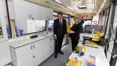 İzmir’den yola çıkan Gezici Bilim Otobüsü, 23 Nisan öncesi Adıyamanlı