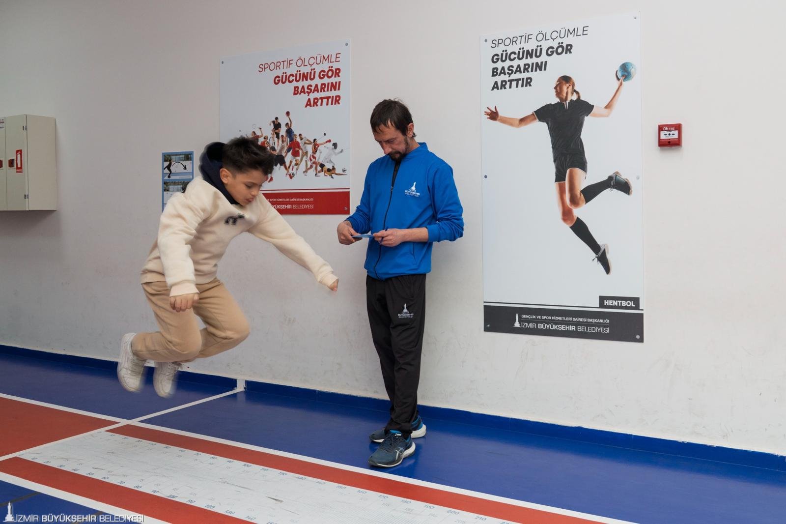 İzmir Büyükşehir Belediye Başkanı Dr. Cemil Tugay, Roman Yurttaş Meclisi’nde