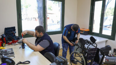 Buca Belediyesi, engelli vatandaşların günlük yaşamını kolaylaştıran hizmetlerini güçlendirmeye devam