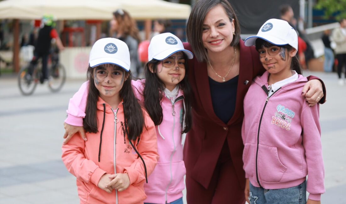 Karabağlar Belediyesi tarafından düzenlenen 23 Nisan Çocuk Şenliği, 100. Yıl