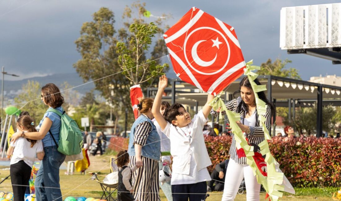 Karşıyaka Belediye Başkanı Yıldız Ünsal, 23 Nisan’da makamını 3. sınıf