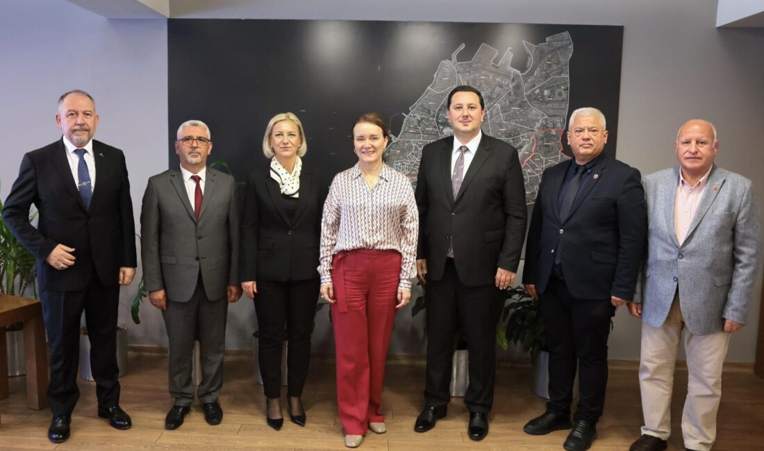 Konak Belediye Başkanı Nilüfer Çınarlı Mutlu, Makedonya Türk Hareket Partisi