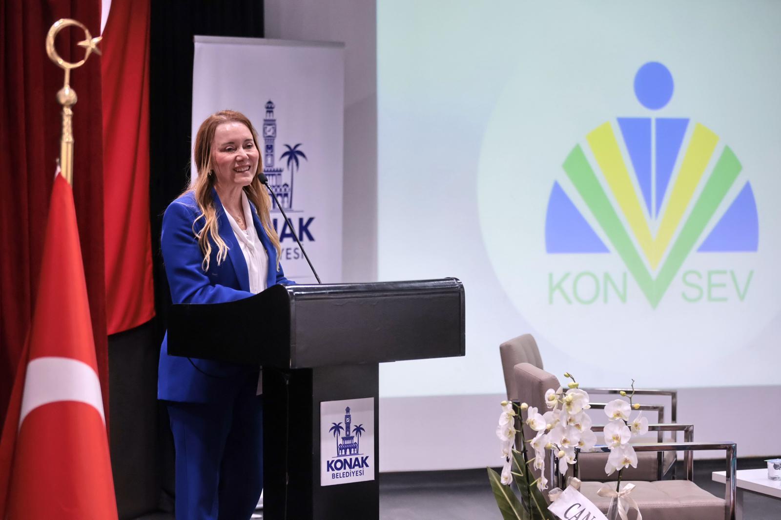 Konak Belediyesi’nin katılımıyla düzenlenen panelde kültür turizminin geleceği konuşuldu. Başkan