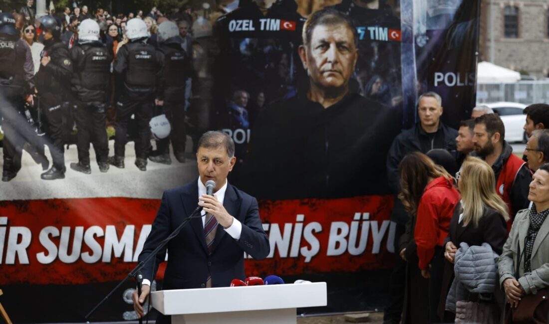 İzmir Büyükşehir Belediye Başkanı Dr. Cemil Tugay, Meslek Fabrikası nöbetinin