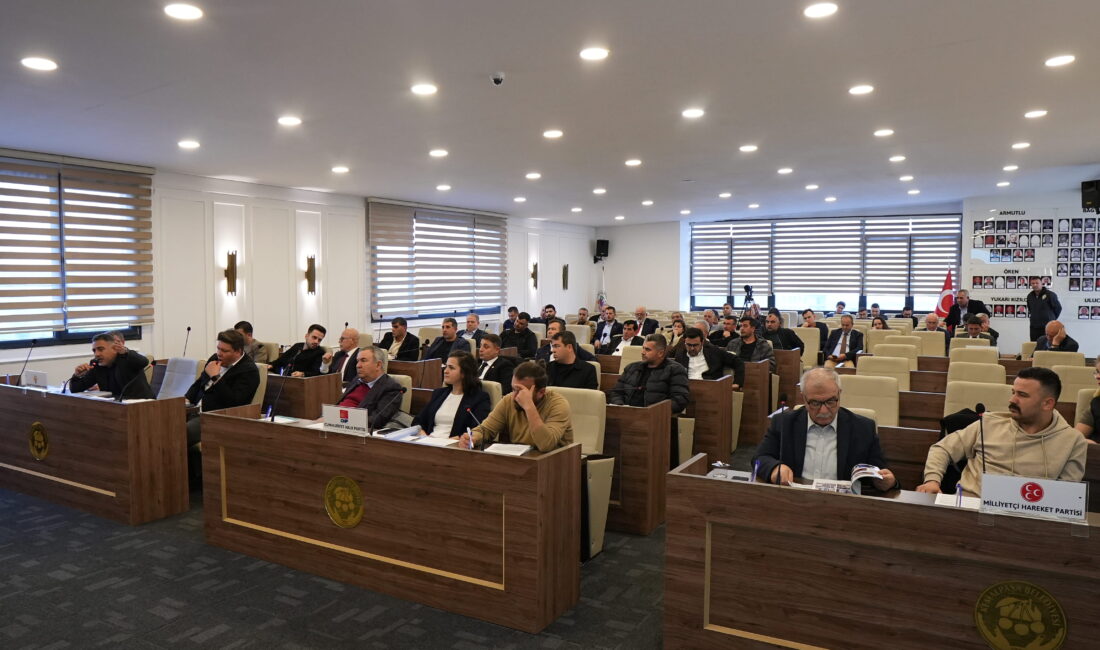 Kemalpaşa Belediye Meclisi'nde 2025 yılı faaliyet raporu oy çokluğuyla onaylandı.