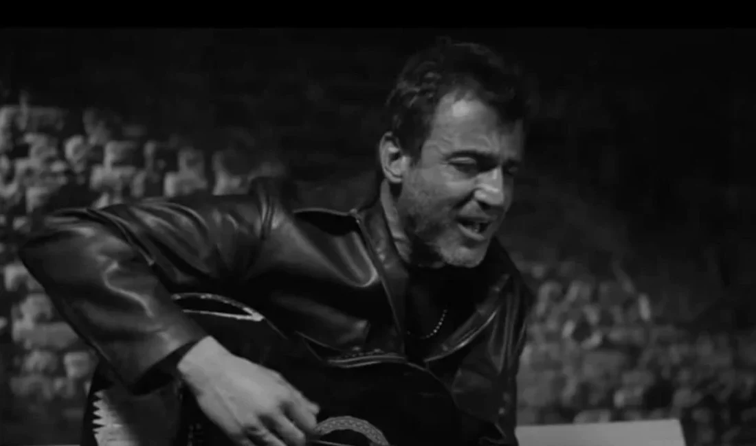 Popstar Türkiye ile tanınan şarkıcı Rıza Tamer, Bodrum’daki evinde fenalaşarak