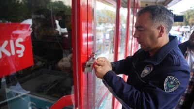 Torbalı Belediyesi’nin zabıtaya verdiği kapatma yetkisi sonrası, son kullanma tarihi