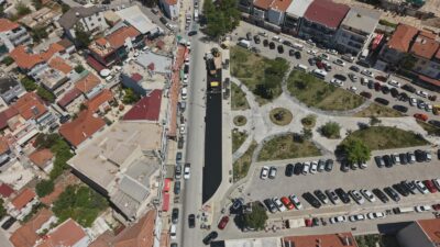Urla Belediyesi, asfalt, kaldırım, alternatif yol ve otopark çalışmalarıyla ilçede