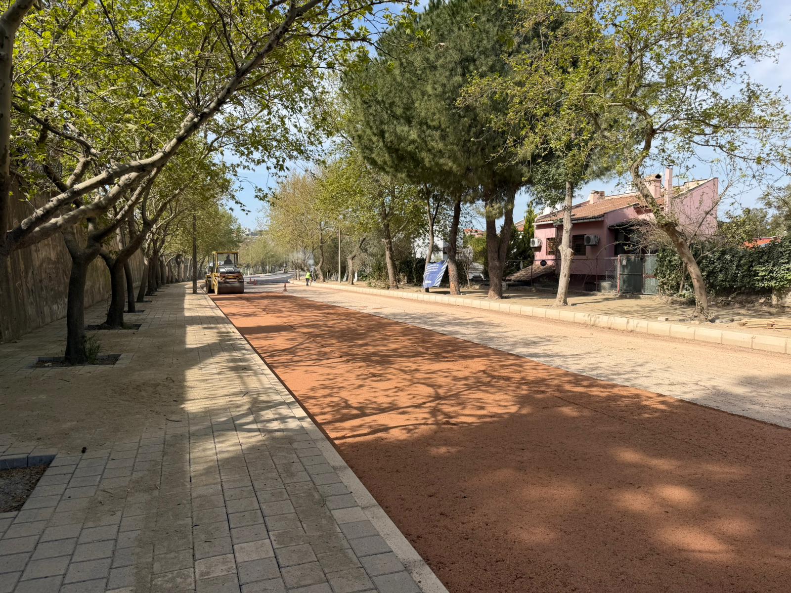 Urla’da yaşam kalitesini artırmaya yönelik altyapı ve üstyapı çalışmaları aralıksız