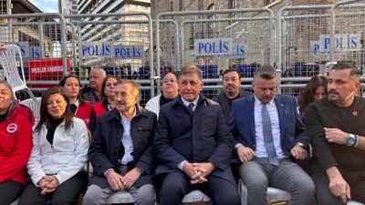 İzmir Büyükşehir Belediye Başkanı Cemil Tugay, Meslek Fabrikası’nın devrine karşı