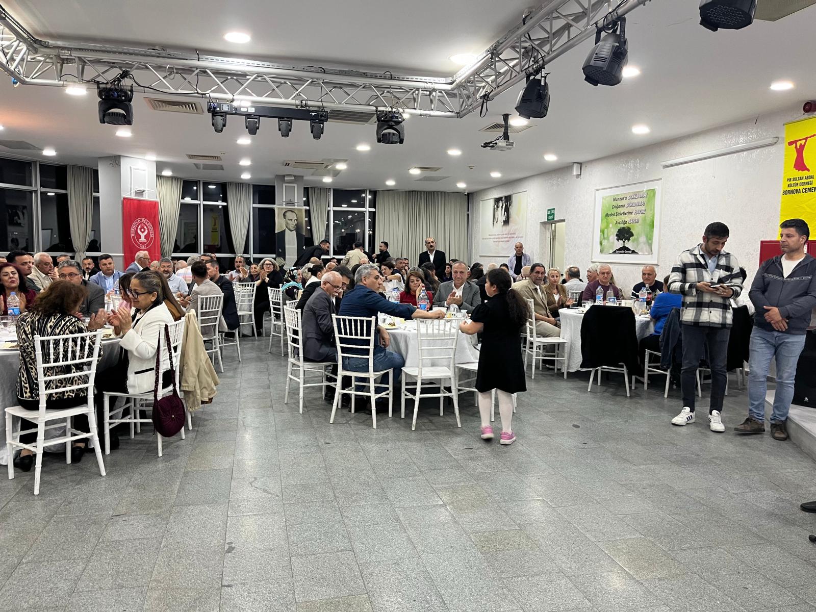 Bornova'da Alevi-Bektaşi dernekleri, sivil toplum temsilcileri ve yurttaşlar bir araya