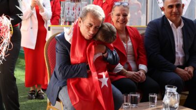 Başkan Anıl Yetişkin, 23 Nisan mesajında hem bayramın anlamını vurguladı