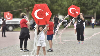 Bornova Belediyesi, 23 Nisan’da Aşık Veysel Rekreasyon Alanı’nda düzenleyeceği Geleneksel