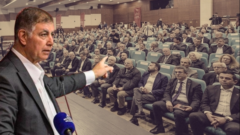 CHP İzmir İl Danışma Kurulu toplantısında konuşan İzmir Büyükşehir Belediye