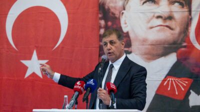 İzmir Büyükşehir Belediye Başkanı Dr. Cemil Tugay, CHP İzmir İl