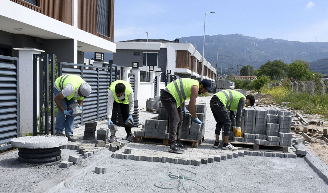 Kuşadası Belediyesi, Davutlar Mahallesi’nde yaklaşık 2 bin metrekarelik alanda yeni