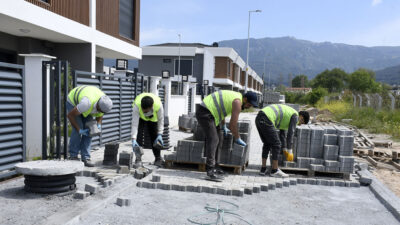 Kuşadası Belediyesi, Davutlar Mahallesi’nde yaklaşık 2 bin metrekarelik alanda yeni