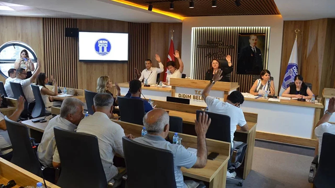 Didim Belediyesi’nin 2025 yılı Denetim ve Faaliyet Raporları, mecliste yapılan