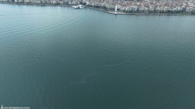 İzmir Büyükşehir Belediyesi tarafından yapılan dron denetimlerinde İzmir Körfezi’nde yeni