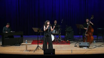 Karşıyaka Oda Orkestrası (KODA) konserleriyle kentlileri sanatla buluşturmaya devam eden