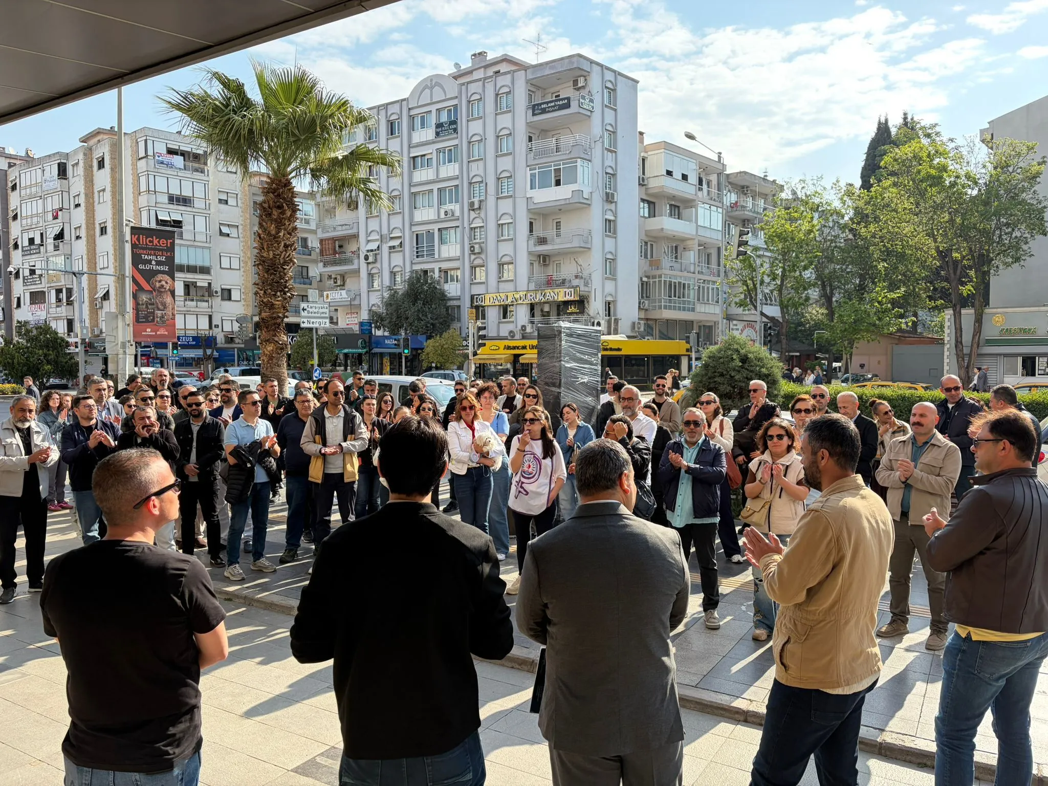 Karşıyaka Belediyesi’nde 455 memur, ödenmeyen sosyal denge tazminatı ve birikmiş