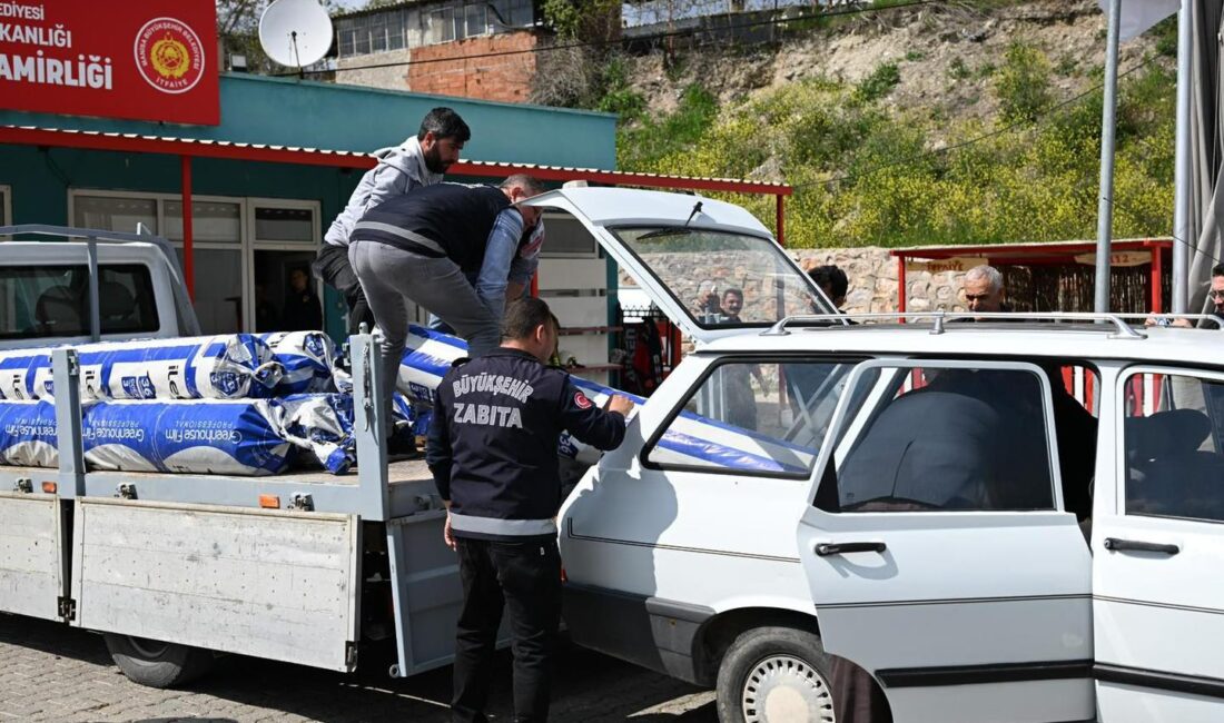 Manisa Büyükşehir Belediyesi, Kula, Selendi, Gördes ve Kırkağaç’ta fırtına nedeniyle