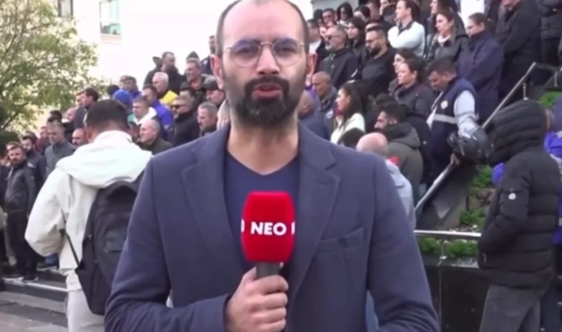 İzmir’de NEO TV’de çalışan gazeteci Turgay Kılıç, sosyal medya paylaşımı