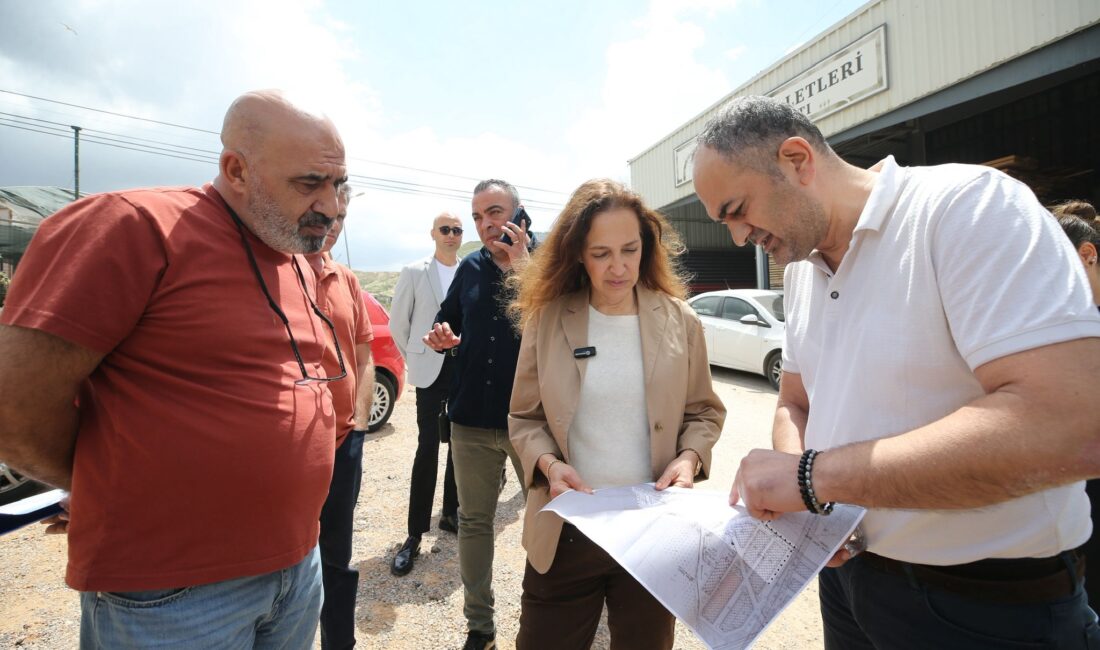 Başkan Ünsal’dan sanayi esnafına mesaj: “Birlikte üreteceğiz” Karşıyaka Belediye Başkanı Yıldız Ünsal, Örnekköy Küçük Sanayi Sitesi’nde esnafla