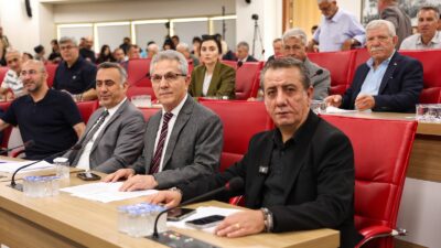 Efeler Belediye Başkanı Anıl Yetişkin, Aydın Büyükşehir Belediye Meclisi’nde hesap