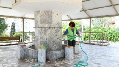 Çiğli Belediyesi, Kurban Bayramı öncesinde ilçe genelindeki camilerde detaylı temizlik