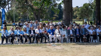 İzmir’de düzenlenen 3. Yaş Üniversiteleri Şenliği’ne katılan Bornova Belediyesi, ileri