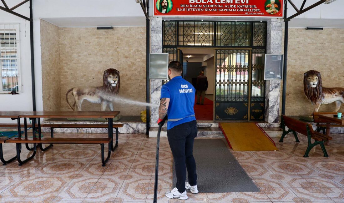 Buca’da ibadethaneler bayrama hazırlandı Buca Belediyesi, Kurban Bayramı öncesinde ilçe genelindeki cami, cemevi ve