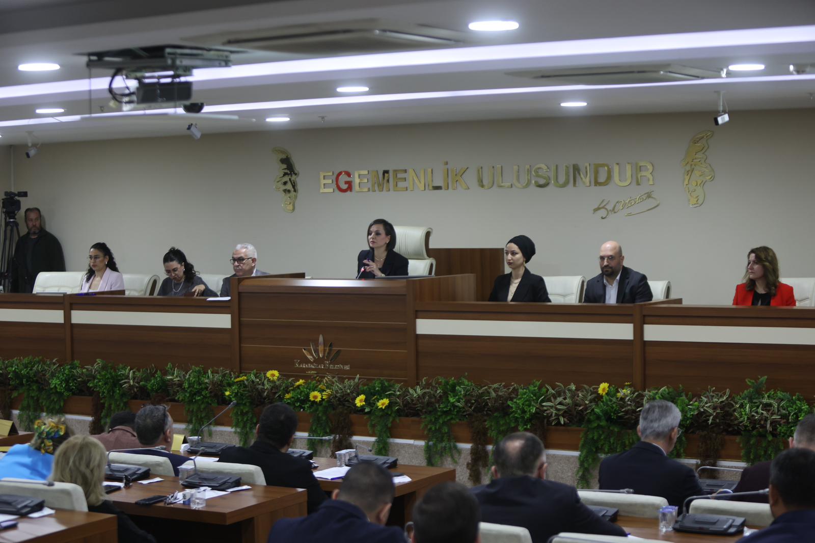 Karabağlar Belediyesi’nde 2025 Mali Yılı Kesin Hesap Raporu kabul edildi.