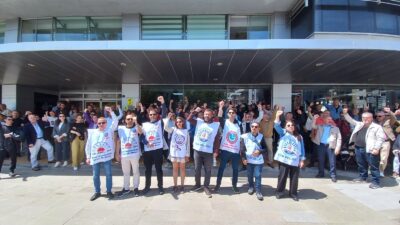 Karşıyaka Belediyesi’nde sosyal denge tazminatı (SDT) kesintileri nedeniyle başlayan iş