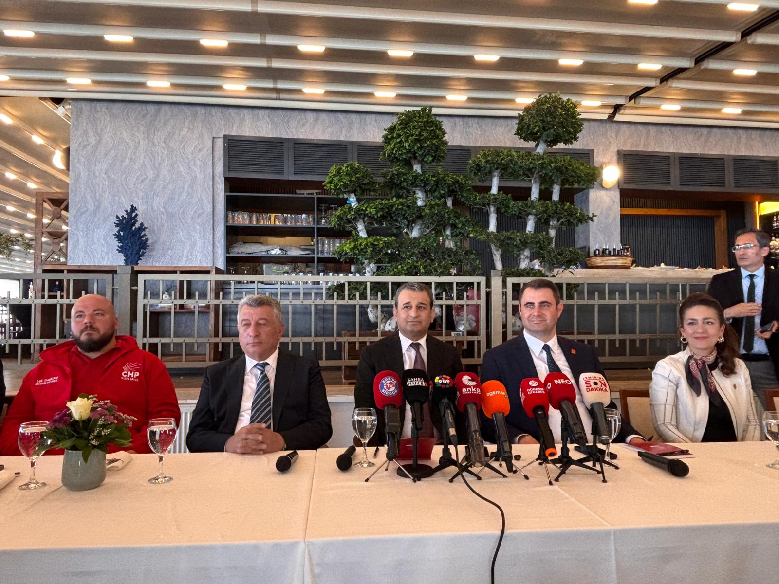 CHP Medya ve Halkla İlişkilerden Sorumlu Genel Başkan Yardımcısı Burhanettin